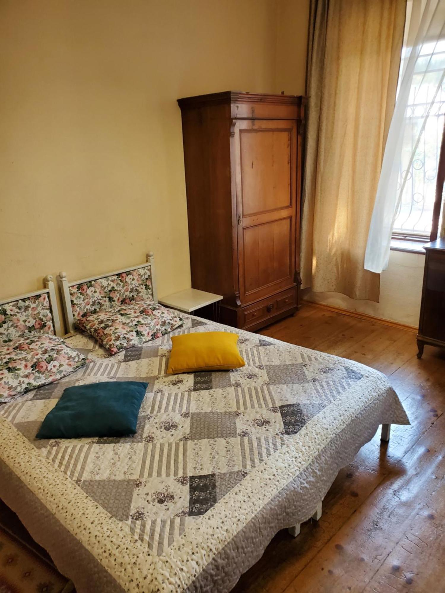 Уиут Ниниа Сад Apartment Tbilisi Exterior foto